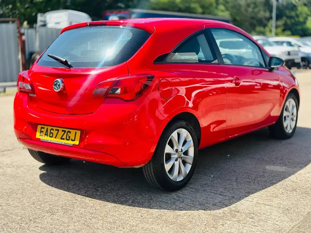 Used Vauxhall Corsa 88 HP (64 kW) 2017 Red Hatchback