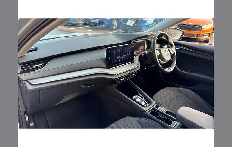 Used Skoda Octavia SE Technology 200 HP (147 kW) 2024 Silver Hatchback