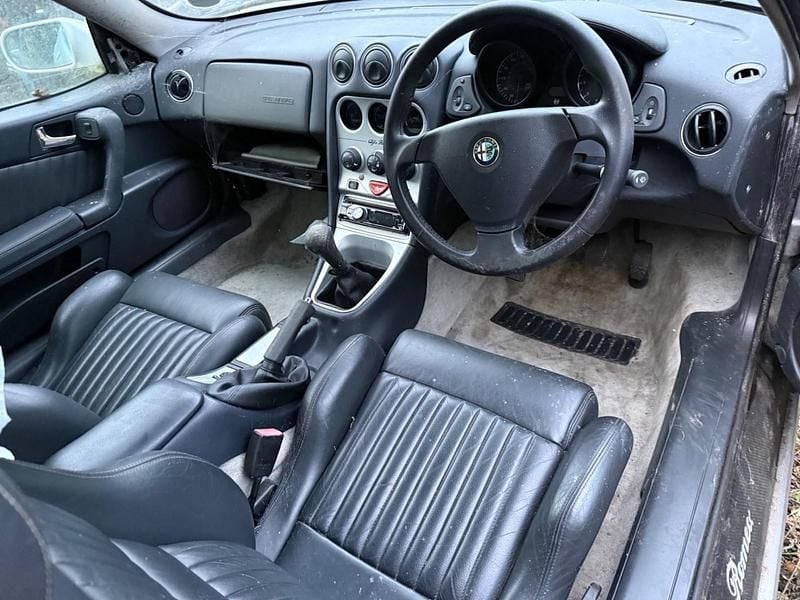 Used Alfa Romeo GTV Lusso 2002 Grey Coupe