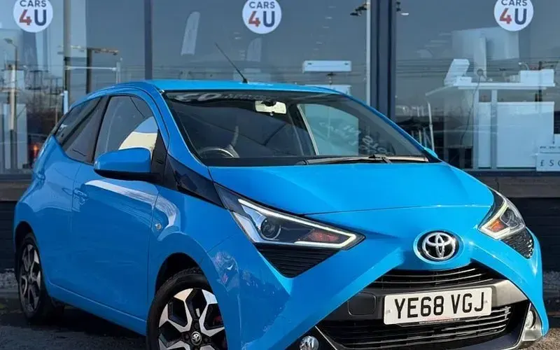 Used Toyota Aygo X-plore 71 HP (52 kW) 2018 Hatchback