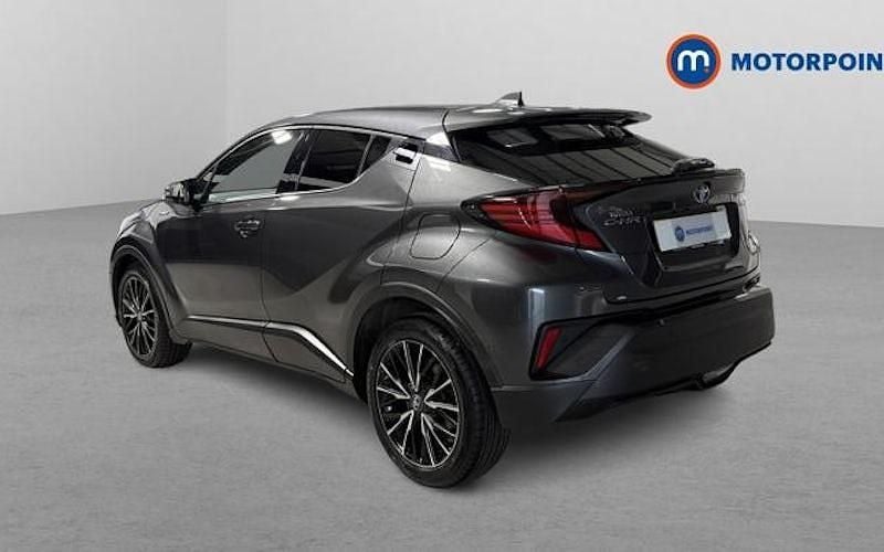 Used Toyota C-HR 122 HP (89 kW) 2023 SUV
