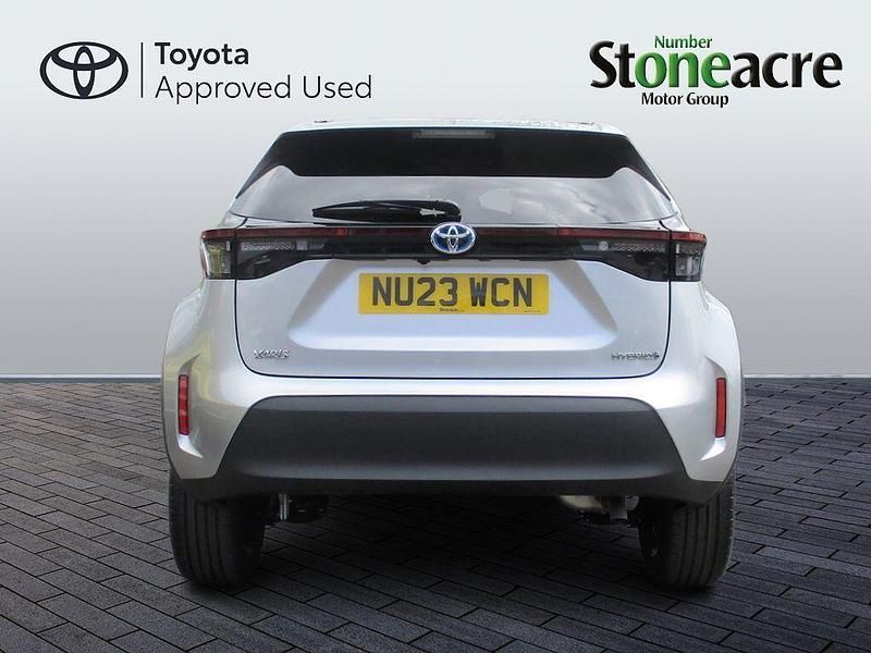 Used Toyota Yaris Hybrid Design 2023 Silver Hatchback