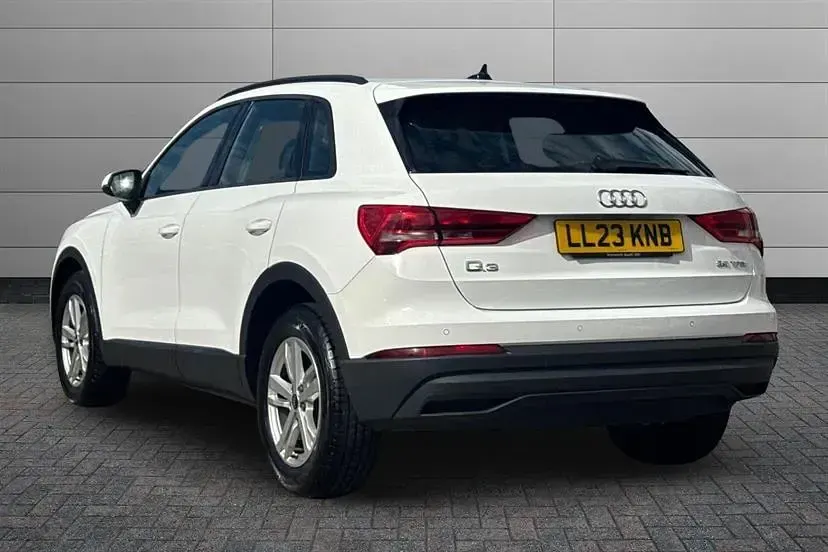 Used Audi Q3 Design 150 HP (110 kW) 2023 Ibis white SUV
