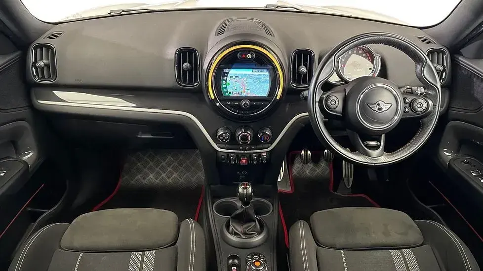 Used Mini John Cooper Works Countryman 228 HP (167 kW) 2018 White SUV