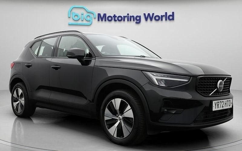 Used 2024 Volvo XC40 Plus SUV | £21,500 (Good price) - Image 1/4