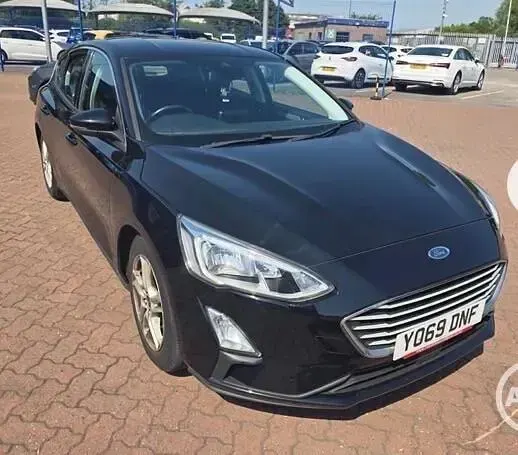 Used Ford Focus Zetec 100 HP (73 kW) 2020 Black Hatchback