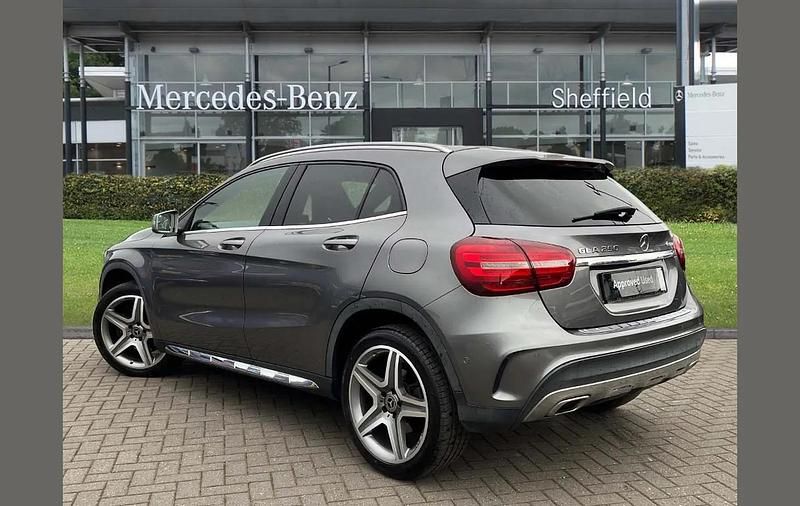 Used Mercedes GLA250 AMG Line Premium Plus 207 HP (152 kW) 2019 Grey SUV