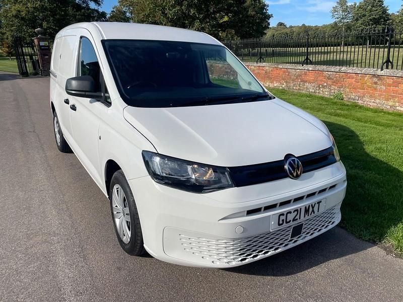 White Used 2021 VW Caddy Maxi S MPV | £13,500 (Good price) - Image 1/4