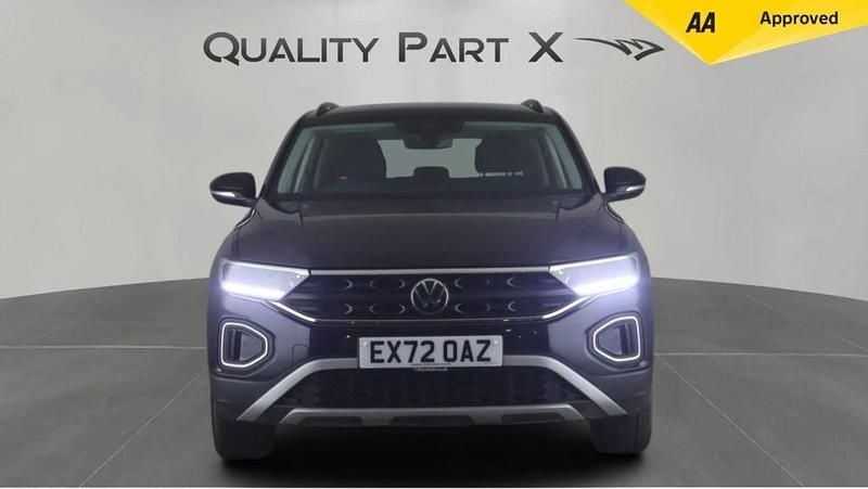 Used VW T-Roc Life 150 HP (110 kW) 2022 Black SUV