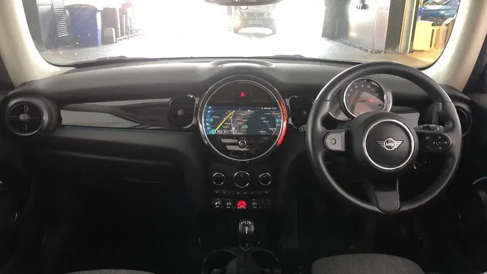 Used Mini Cooper Classic 134 HP (98 kW) 2022 Grey Hatchback