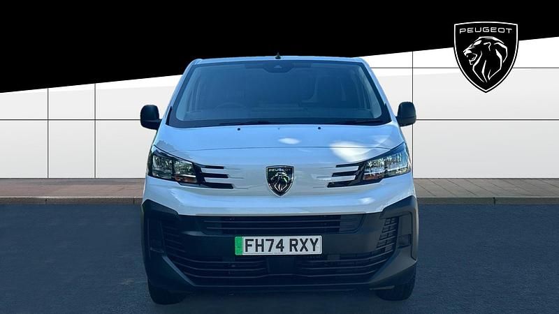 Used Peugeot e-Expert 100 kW (136 HP) 2024 Van