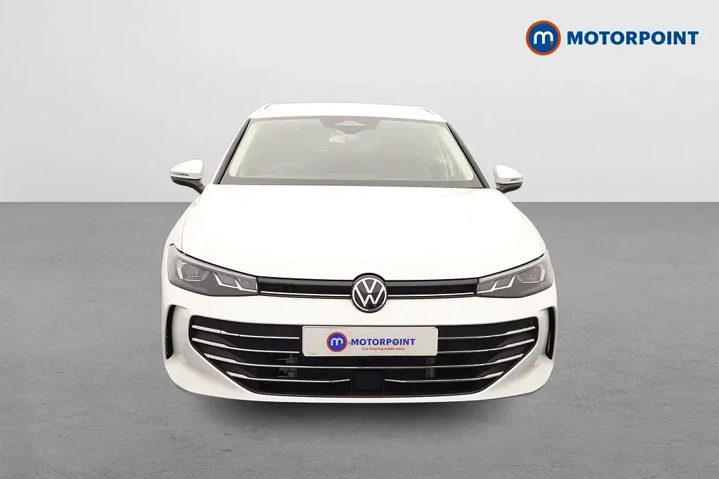 Begagnad VW Passat Life 204 HK (150 kW) 2025 Vit Kombi
