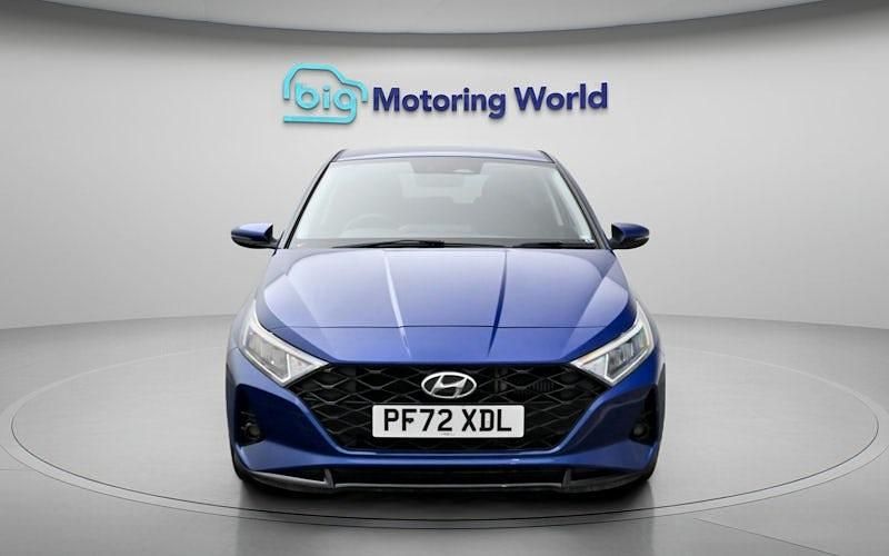 Used Hyundai i20 Premium 101 HP (74 kW) 2023 Blue Hatchback