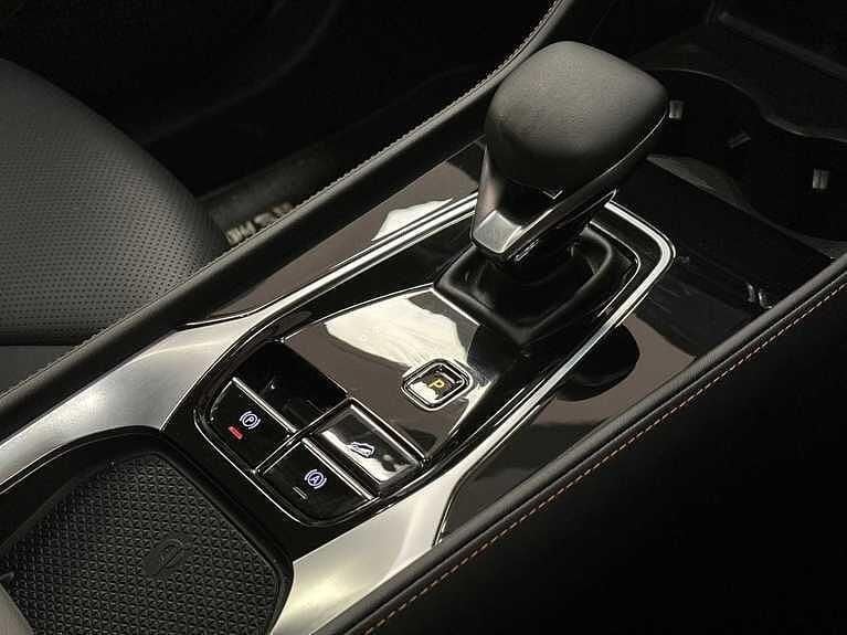 Used MG HS Trophy 2025 Red SUV