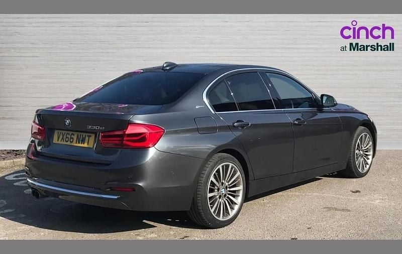 Used BMW 330e Luxury Line 252 HP (185 kW) 2016 Grey Sedan