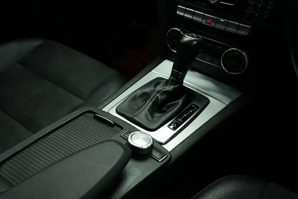 Begagnad Mercedes C220 Sport Edition 2014 Silver Sedan