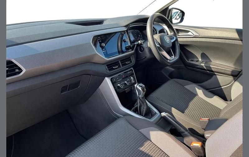 Used VW T-Cross Active 110 HP (80 kW) 2022 Black SUV
