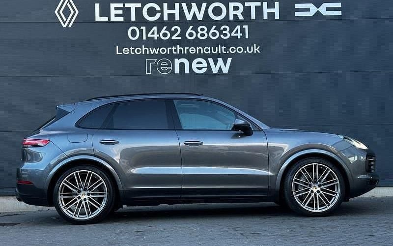 Used Porsche Cayenne S 441 HP (324 kW) 2022 SUV