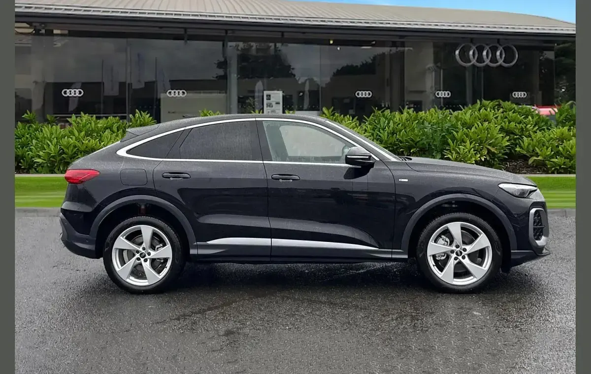 Used Audi Q5 S-Line 204 HP (150 kW) 2026 Black SUV