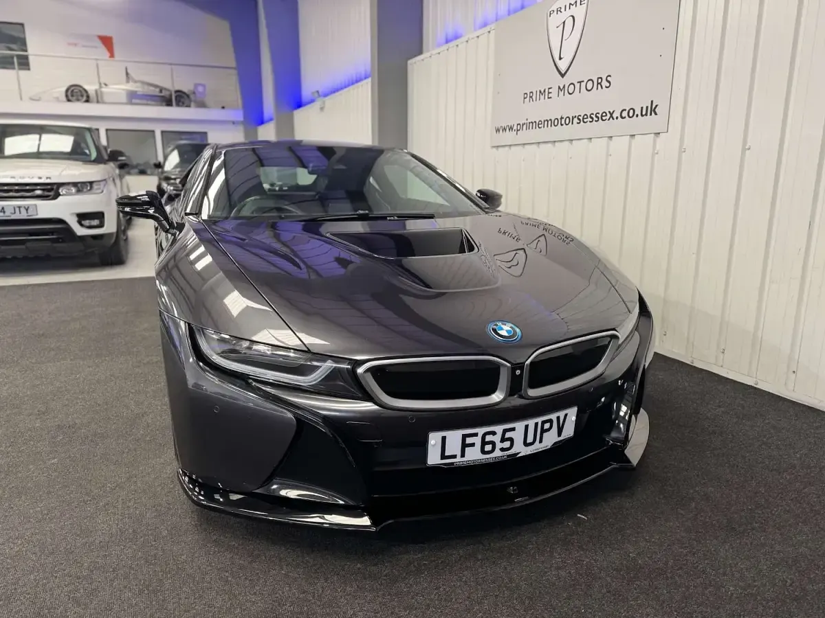 Used BMW i8 Comfort Edition 362 HP (266 kW) 2015 Grey Coupe