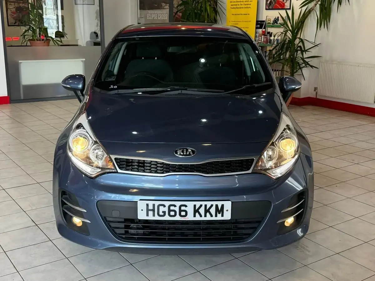 Used Kia Rio 2016 Blue Hatchback