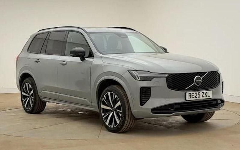 Usado Volvo XC90 Plus 250 HP (183 kW) 2025 SUV