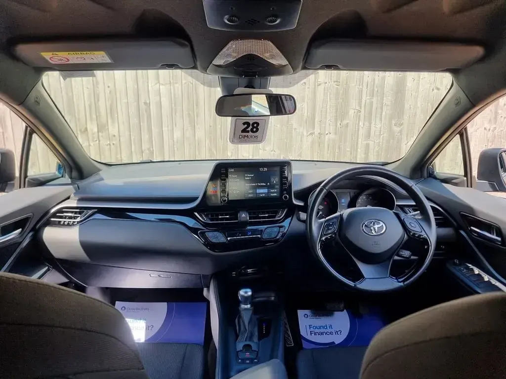 Used Toyota C-HR 122 HP (89 kW) 2023 Blue SUV