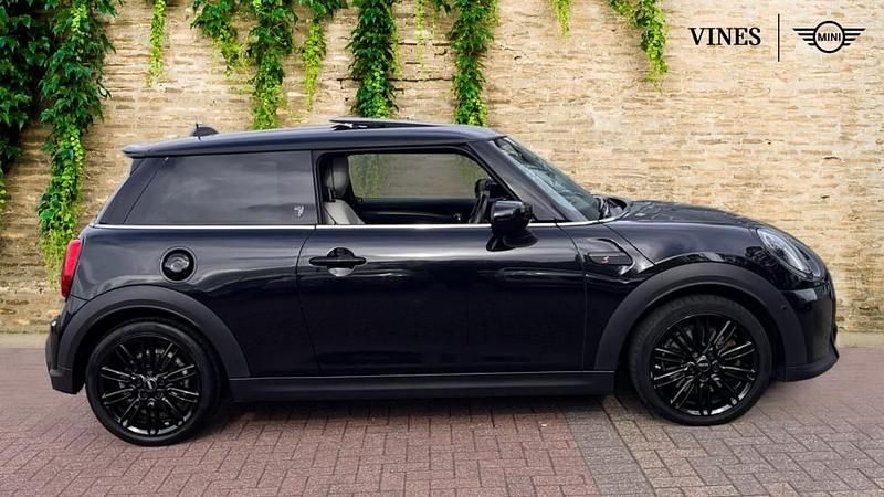 Used Mini Cooper S Exclusive 176 HP (129 kW) 2022 Black Hatchback