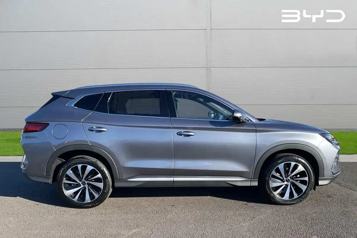 New BYD Seal U Comfort 218 HP (160 kW) 2026 Grey SUV