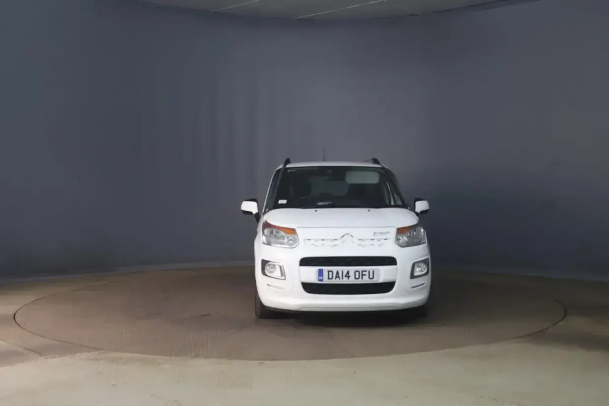 Used Citroën C3 Picasso Exclusive 2014 White MPV
