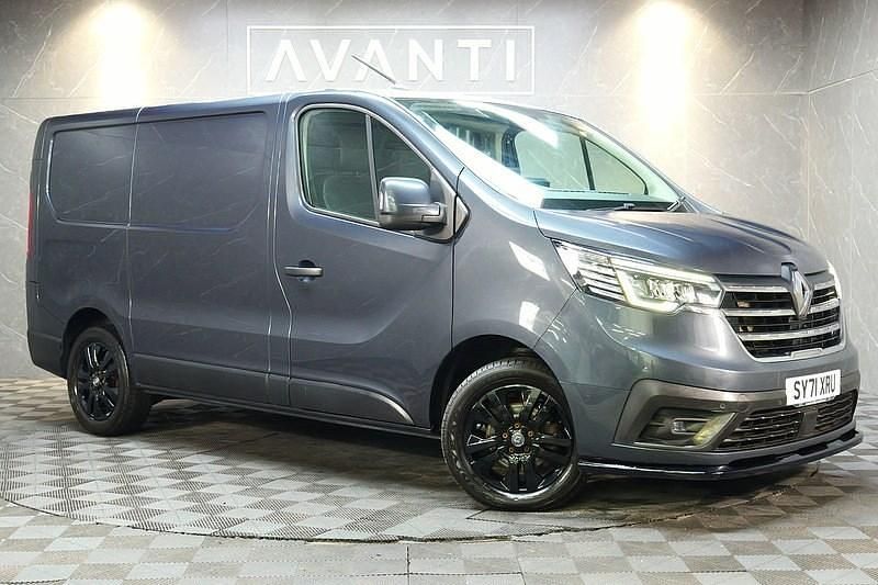 Used Renault Trafic 150 HP (110 kW) 2022 Grey MPV
