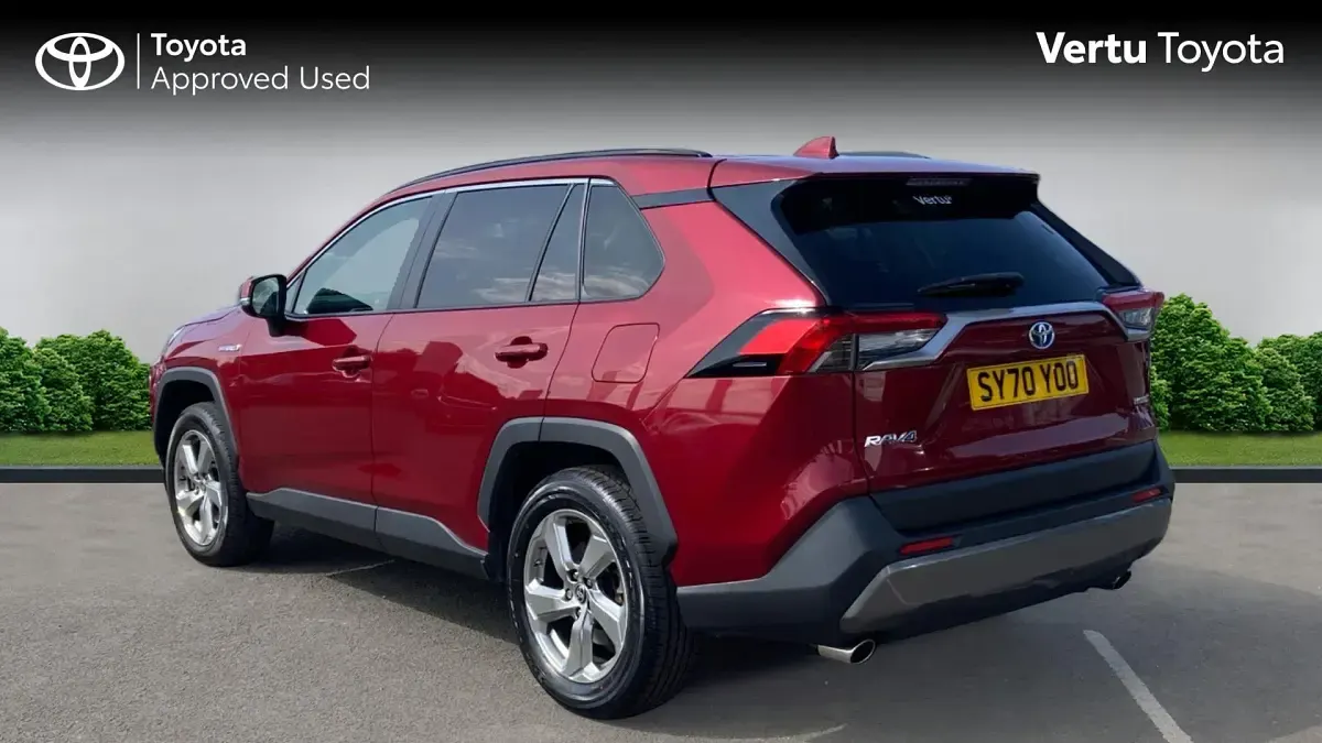 Used Toyota RAV4 Design 218 HP (160 kW) 2021 Tokyo red (pearlescent paint) SUV