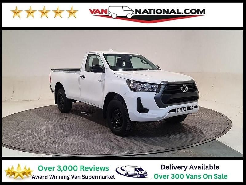 White Used 2024 Toyota HiLux Active Pickup | £25,990 (A bit pricey) - Image 1/3