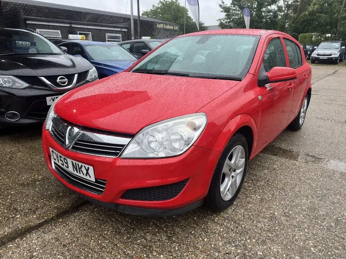 Used Vauxhall Astra Active 2009 Red Hatchback