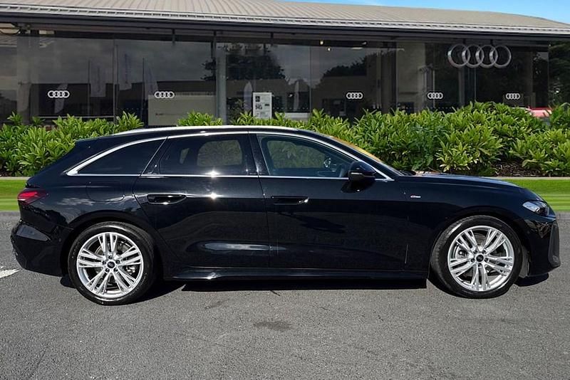Usado Audi A5 S-Line 204 CV (150 kW) 2025 Negro Familiar