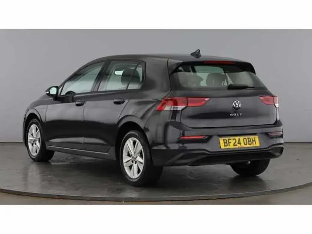 Used VW Golf VIII 130 HP (95 kW) 2024