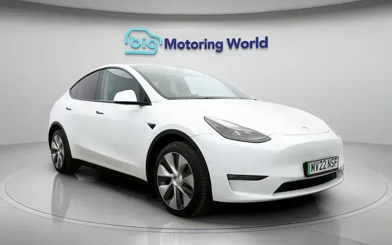 Used Tesla Model Y Long Range AWD 286 kW (389 HP) 2025 SUV