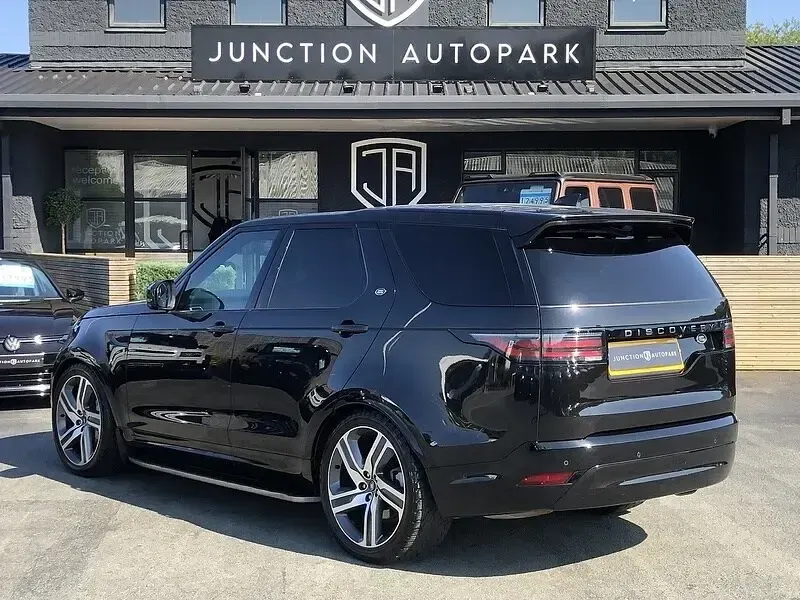 Used Land Rover Discovery HSE Dynamic 2023 Black SUV