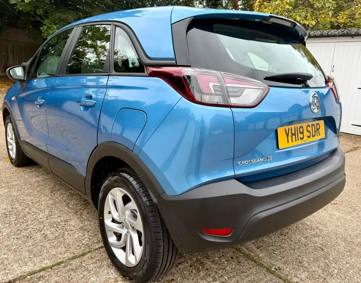 Second-hand Vauxhall Crossland X S 110 CP (80 kW) 2019 Albastru SUV