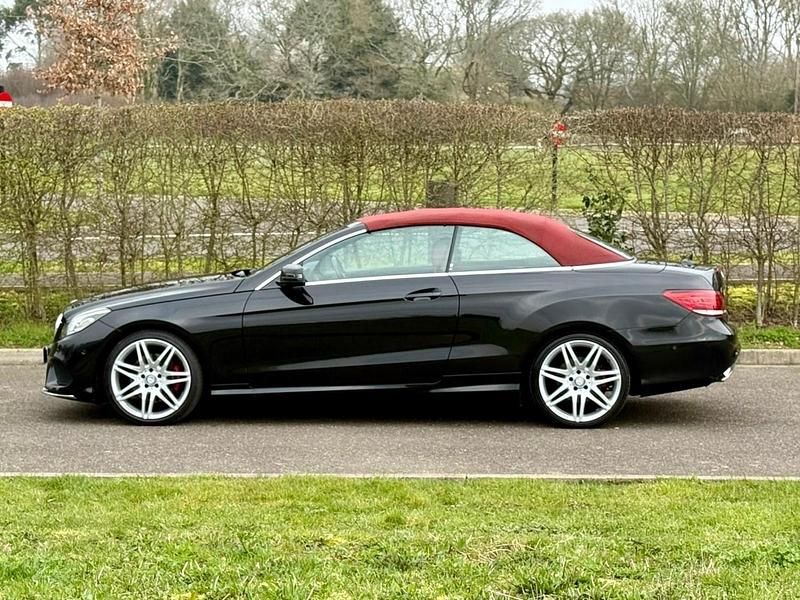 Begagnad Mercedes E220 AMG 2013 Svart Cab