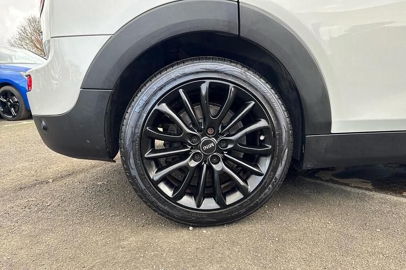 Used Mini Cooper Clubman Classic 136 HP (100 kW) 2019 Silver Estate