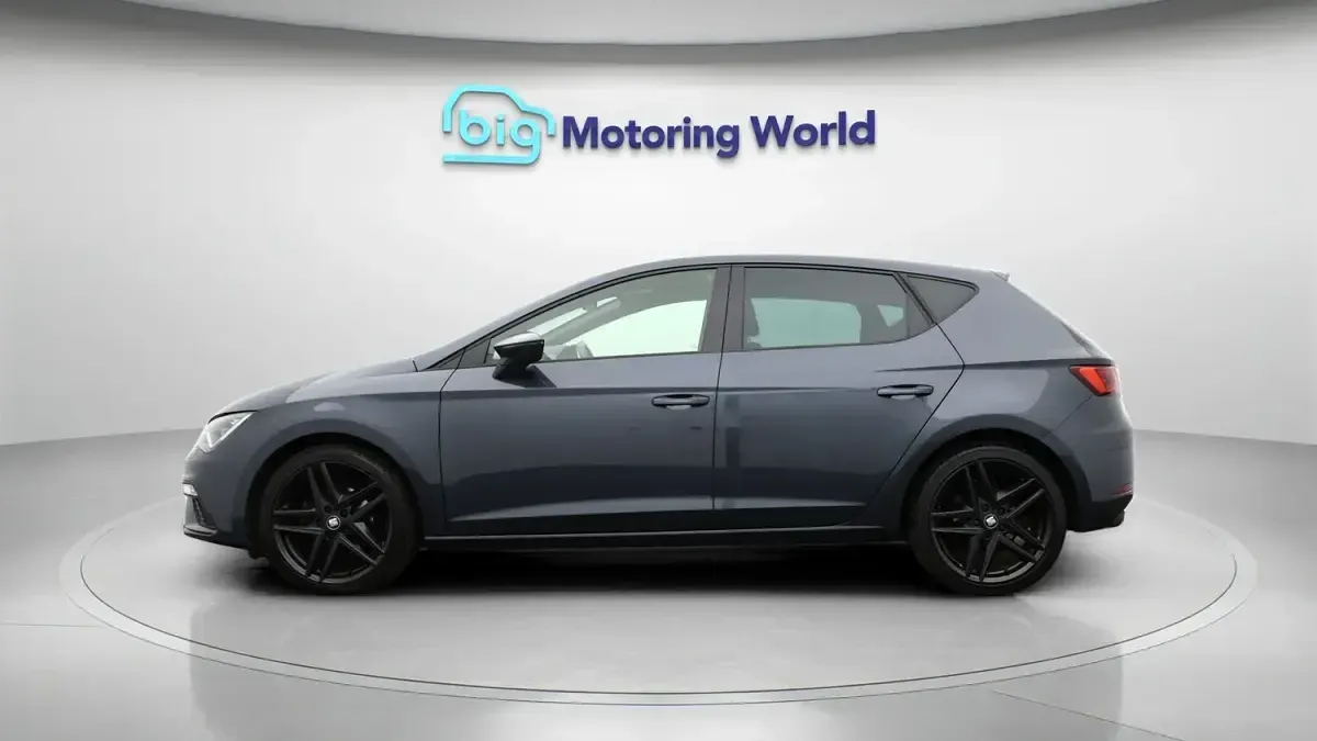 Used Seat Leon Black Edition 131 HP (96 kW) 2020 Grey Hatchback