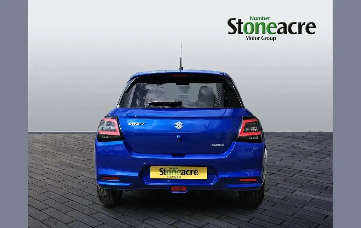 Used Suzuki Swift 82 HP (60 kW) 2024 Blue Hatchback