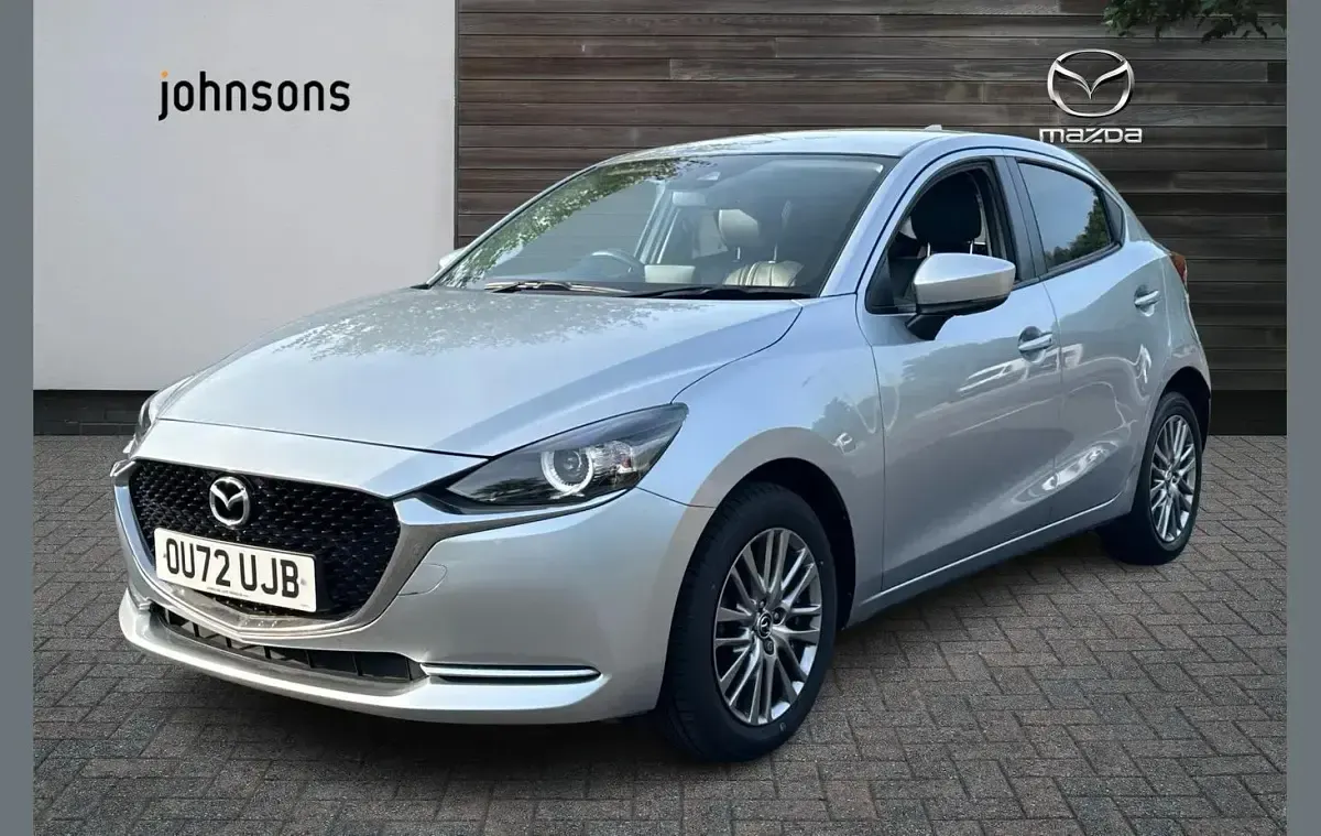 Used Mazda 2 Inclusive 88 HP (64 kW) 2022 Silver Hatchback
