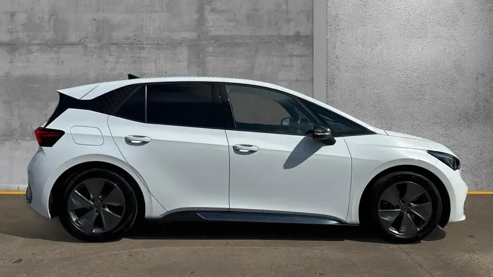 Used Cupra Born 150 kW (204 HP) 2023 White Hatchback