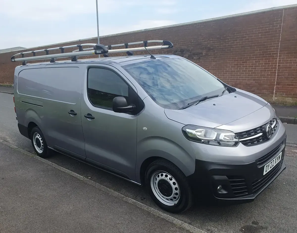 Used Vauxhall Vivaro 145 HP (106 kW) 2022 Grey MPV