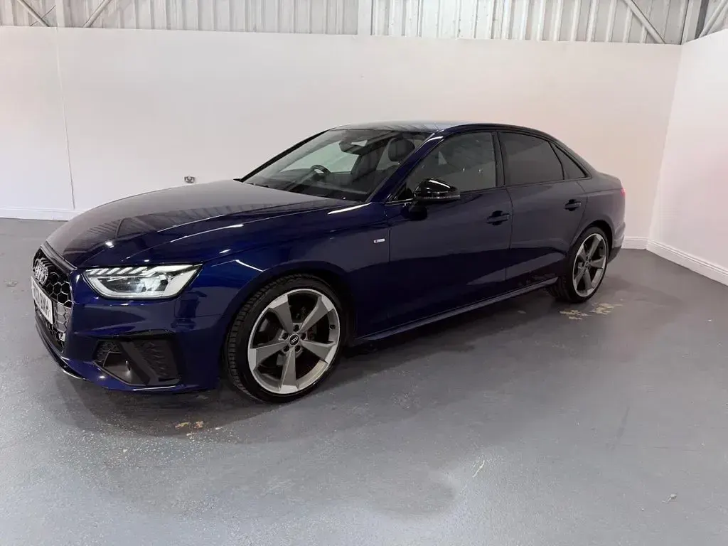 Used Audi A4 Black Edition 150 HP (110 kW) 2021 Blue Sedan