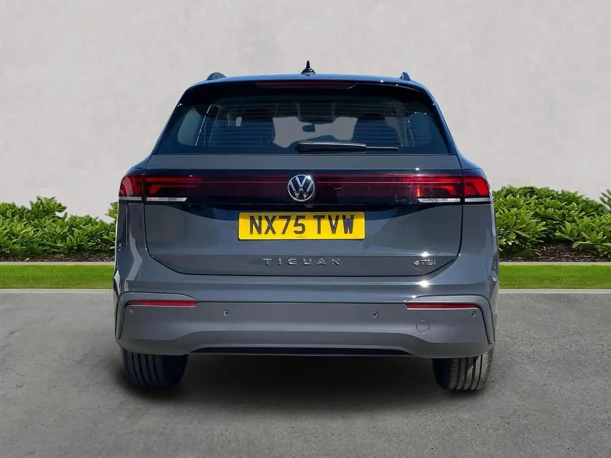 Used VW Tiguan S 150 HP (110 kW) 2025 Grey SUV