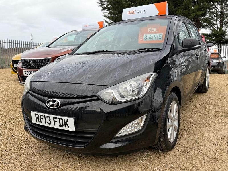 Used Hyundai i20 Active 85 HP (62 kW) 2013 Black Hatchback