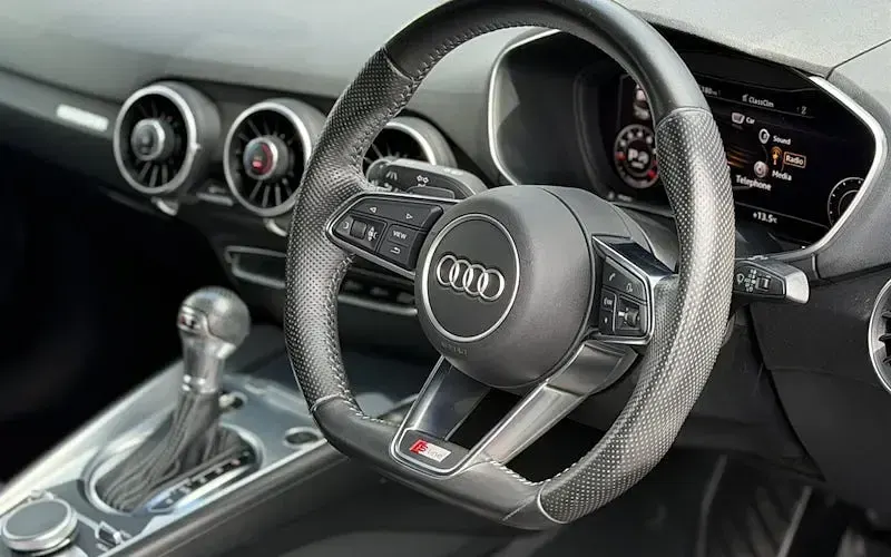 Used Audi TT S-Line 230 HP (169 kW) 2015 White Coupe